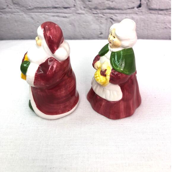 Mr. & Mrs. Santa Claus Painted Ceramic Christmas Salt Pepper Shakers - Picture 2 of 9